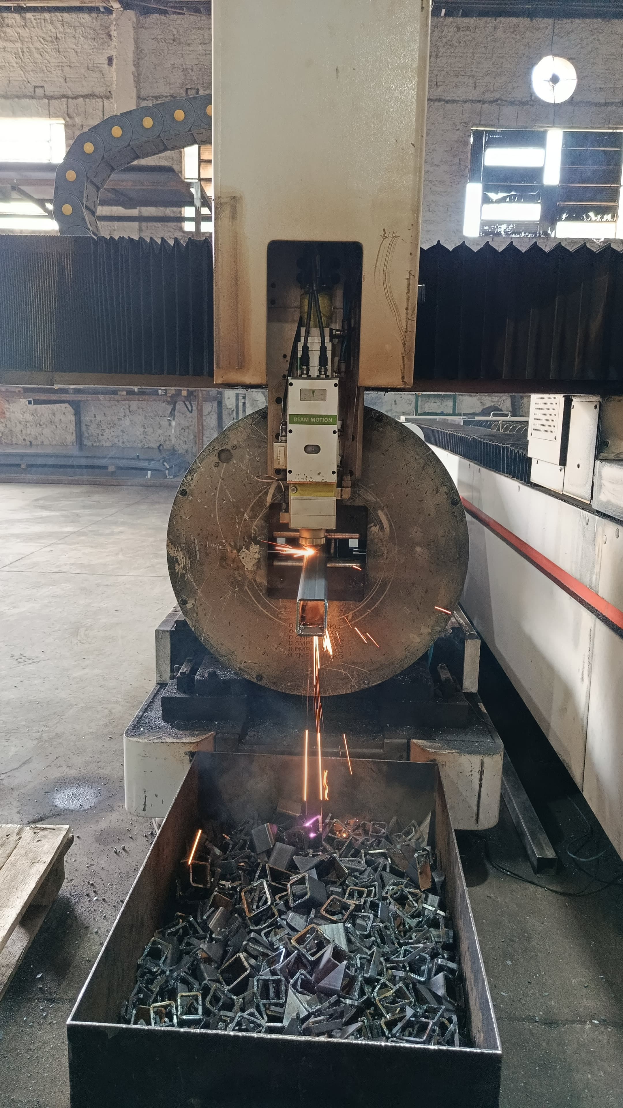 Corte Laser Tubo e Chapa (até 12.7mm)